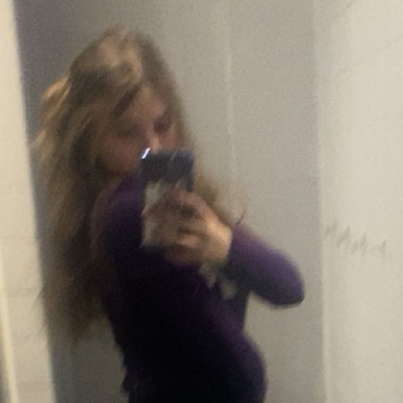 Meet your Posher, Ash - Picture 1 of 1